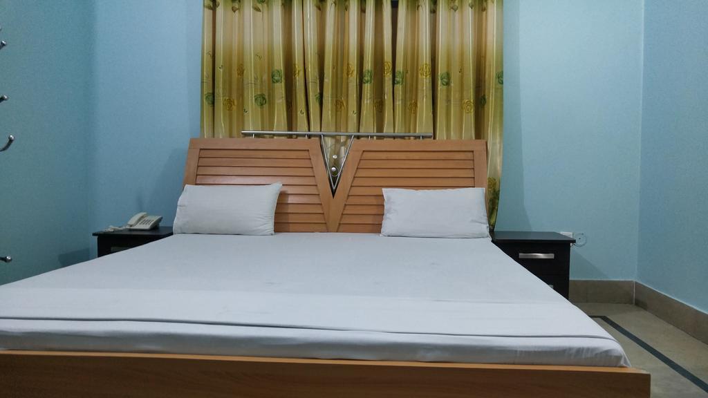 Karachi Motel Екстериор снимка