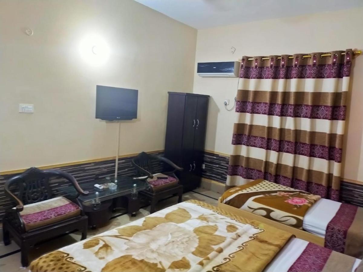 Karachi Motel Екстериор снимка